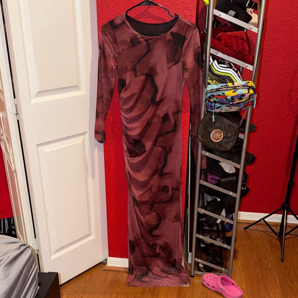 SHEIN Maroon and Black Long Sleeve Dress